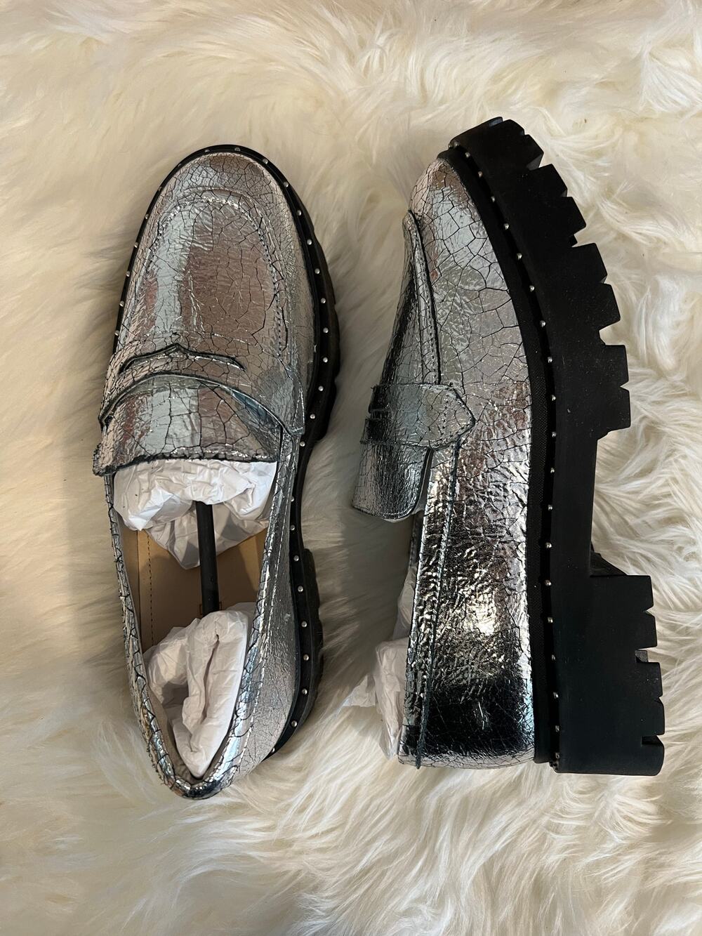 Schutz Christie Studs Crackled Leather Loafers Slip On Glam Silver Women 9.5 NWT